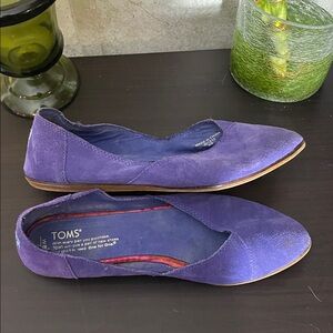 TOMS Women's Violet Suede Flats size 8W